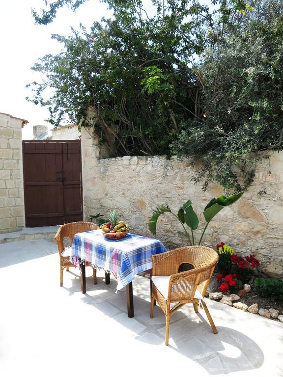 Villa Simona Stone House Polis Habitación foto
