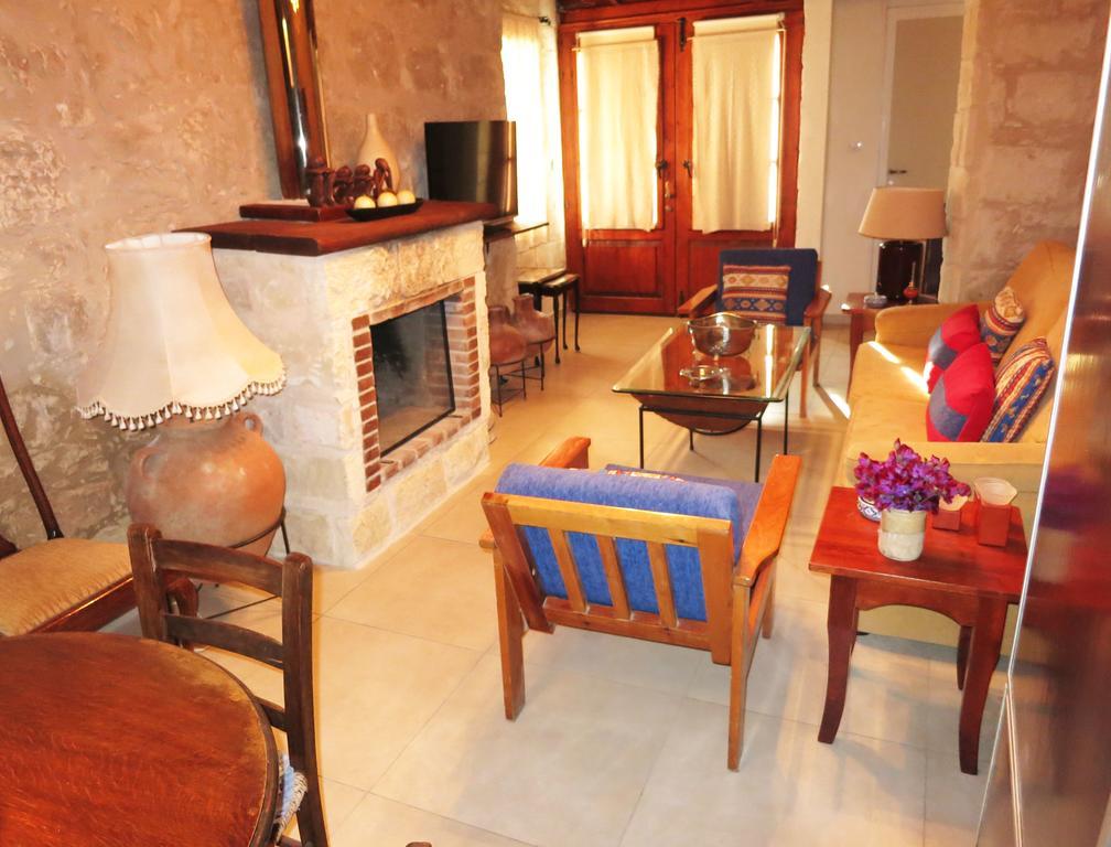 Villa Simona Stone House Polis Habitación foto