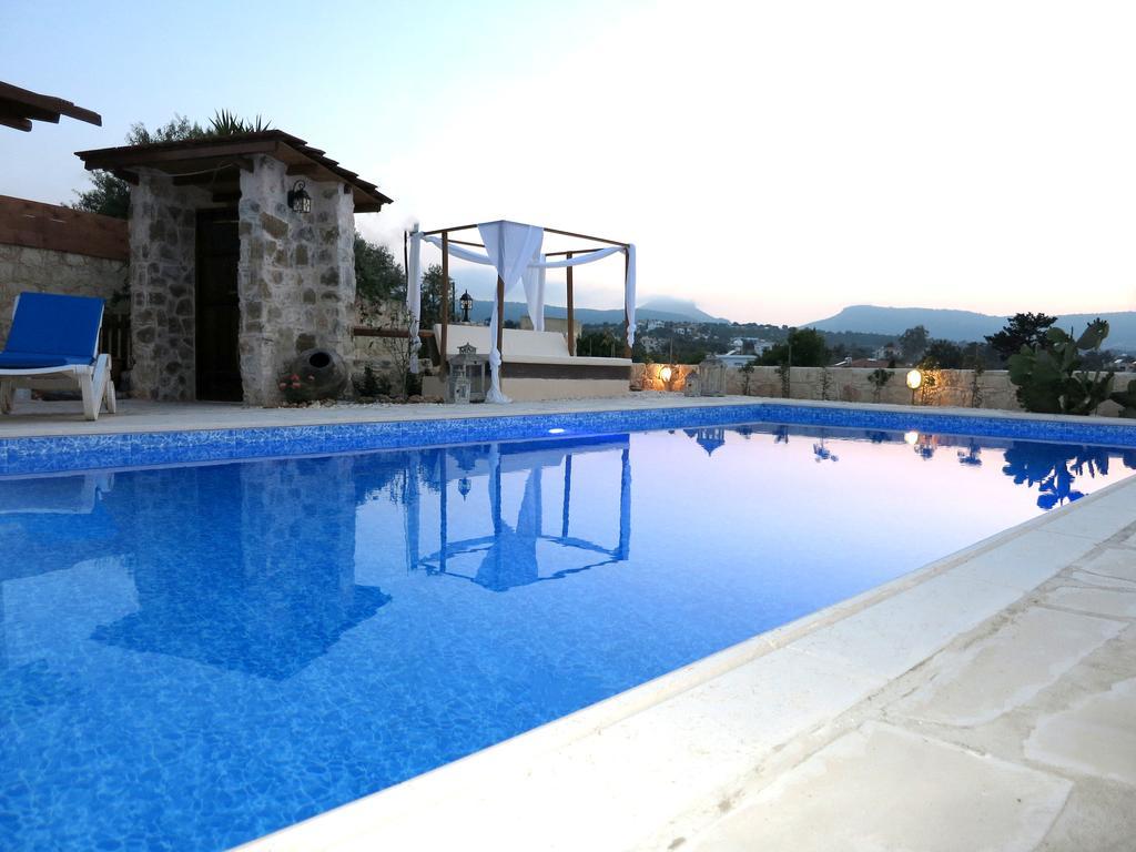 Villa Simona Stone House Polis Habitación foto